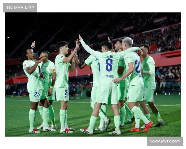 西甲豪门对决：巴萨与皇马巅峰对抗再度上演荣耀之战